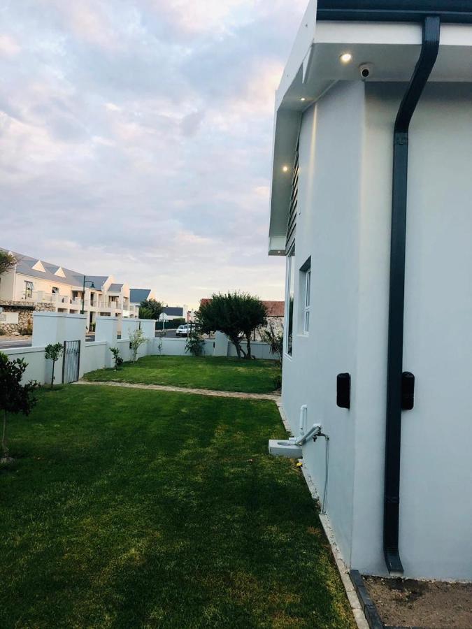 Wave N' Sea Villa Langebaan Eksteriør billede